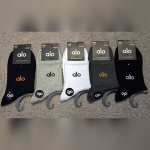5 ALO Yoga Athletic Socks - Black, Gray, White Med (5 Pairs)